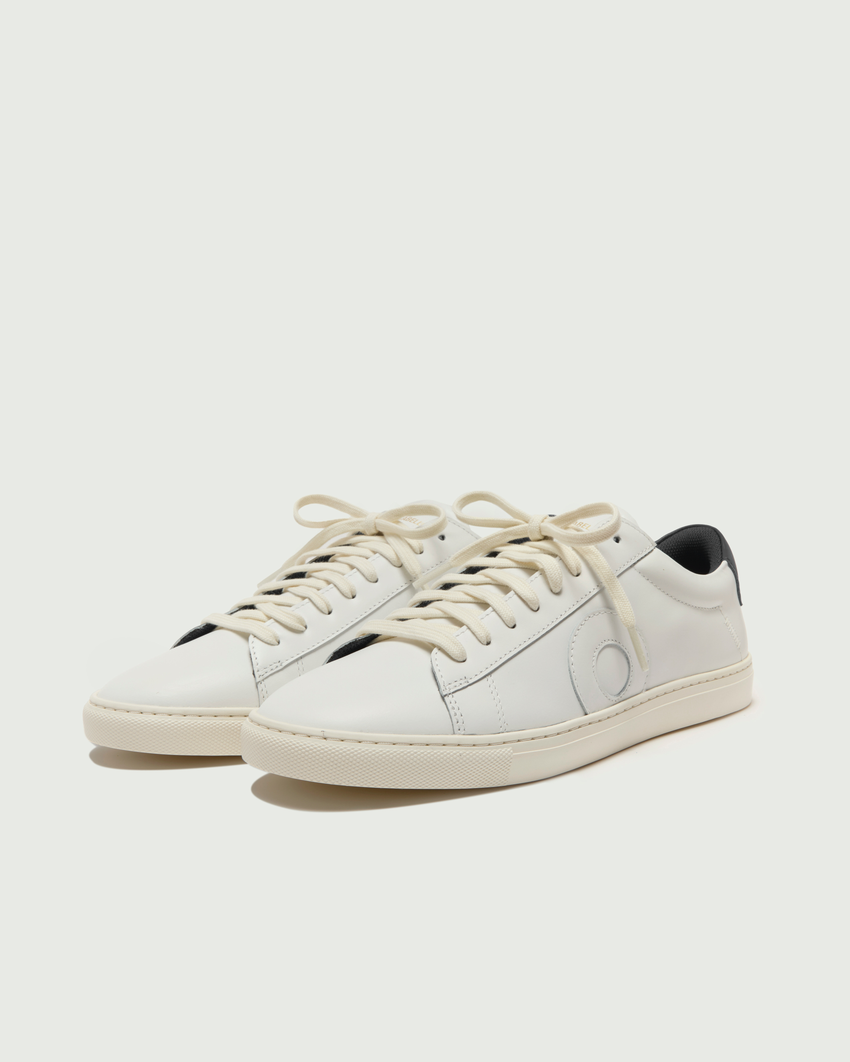 Low 1 | White / Black / Ivory (Orthopedic)