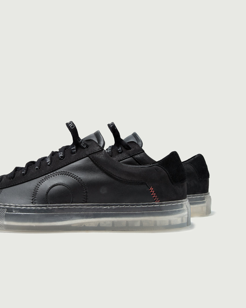 Low 1 | Black Ghost