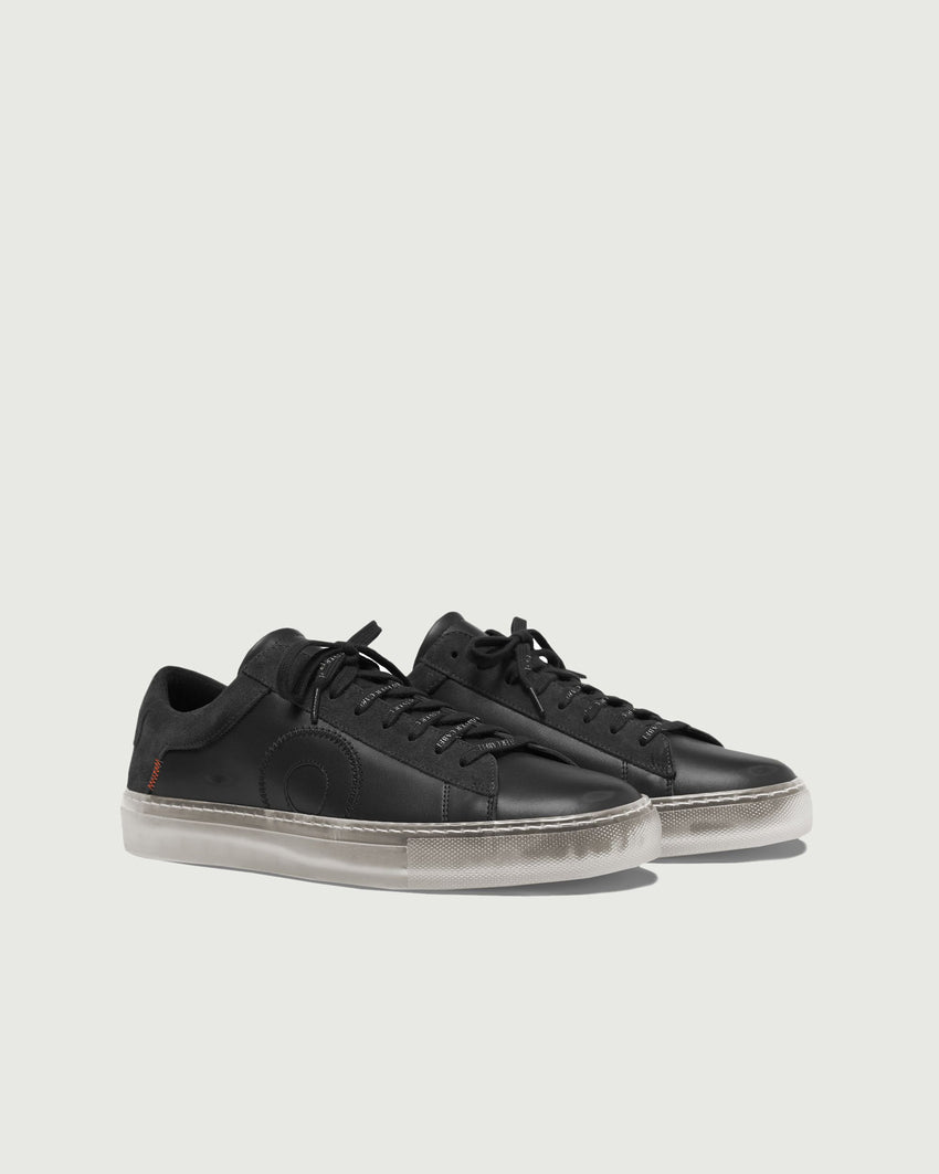 Low 1 | Black Ghost